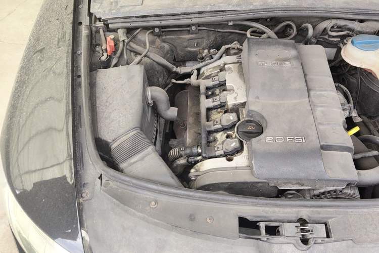 Used Audi A6L 2011 2.0 TFSI Automatic Standard Edition Engine Bay Right
