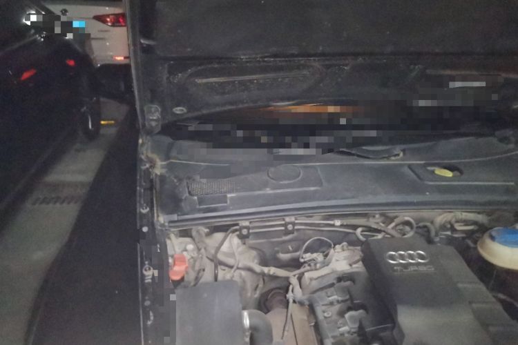 Used Audi A6L 2011 2.0 TFSI Automatic Standard Edition Engine Bay Right