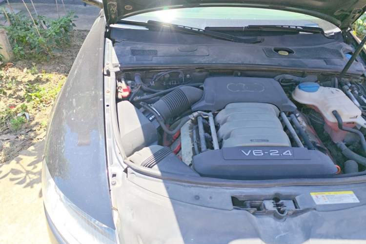 Used Audi A6L 2011 2.4L Technology Edition Engine Bay Right