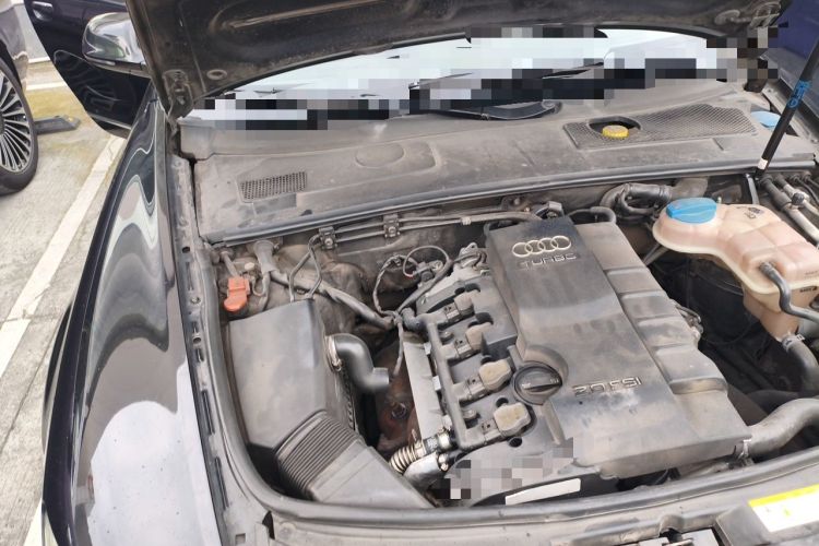 Used Audi A6L 2011 2.0 TFSI Automatic Standard Edition Engine Bay Right