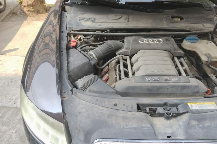 Used Audi A6L 2011 2.4L Technology Edition Engine Bay Right