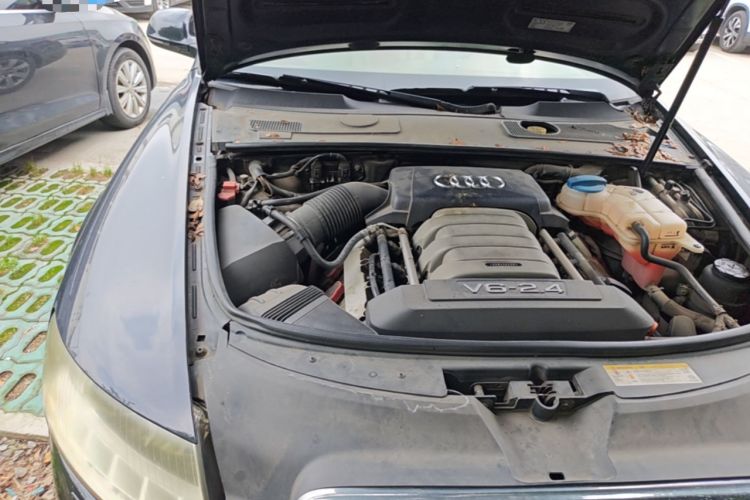 Used Audi A6L 2011 2.4L Technology Edition Engine Bay Right
