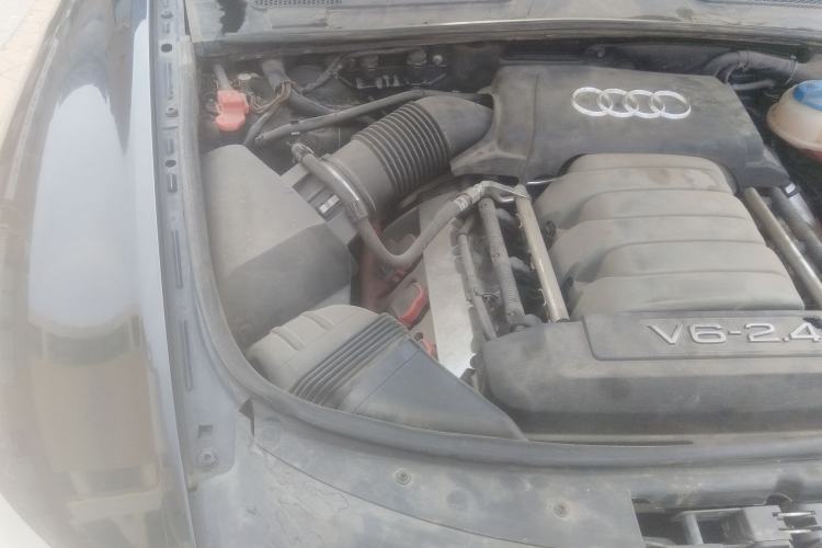 Used Audi A6L 2011 2.4L Comfort Edition Engine Bay Right