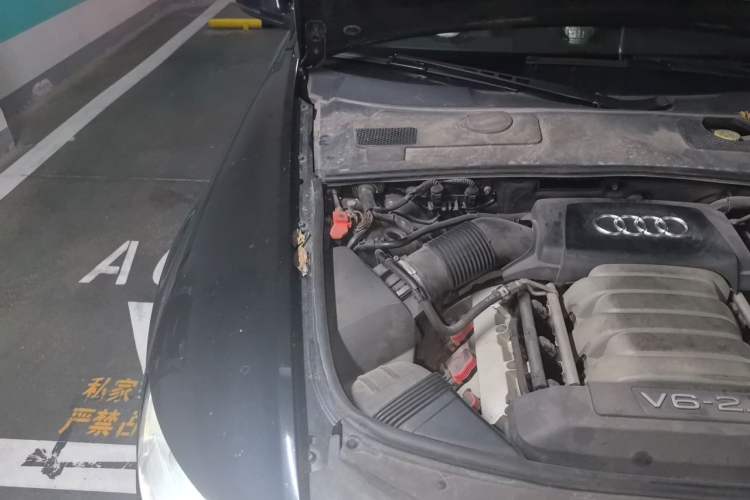 Used Audi A6L 2011 2.4L Comfort Edition Engine Bay Right