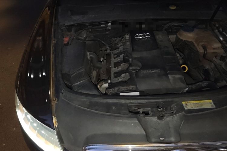 Used Audi A6L 2011 2.0 TFSI Automatic Standard Edition Engine Bay Right