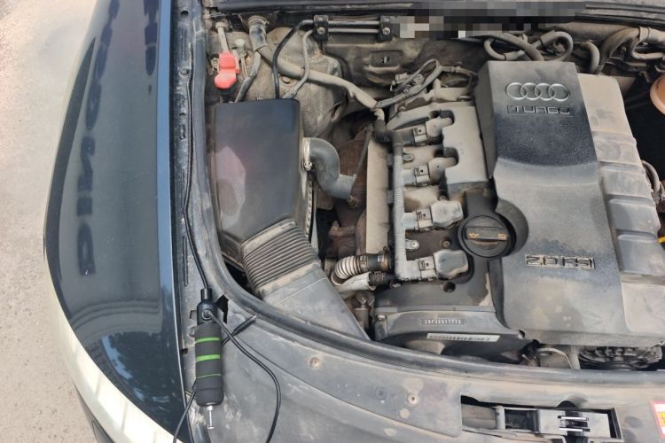 Used Audi A6L 2011 2.0 TFSI Automatic Standard Edition Engine Bay Right