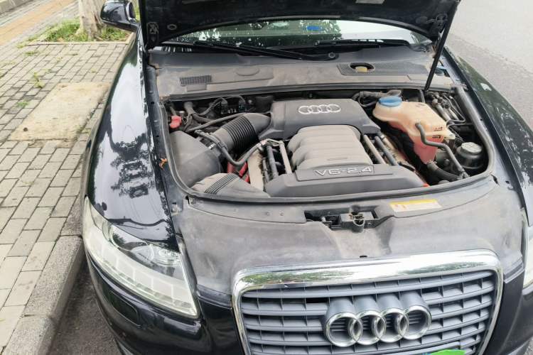 Used Audi A6L 2011 2.4L Technology Edition Engine Bay Right