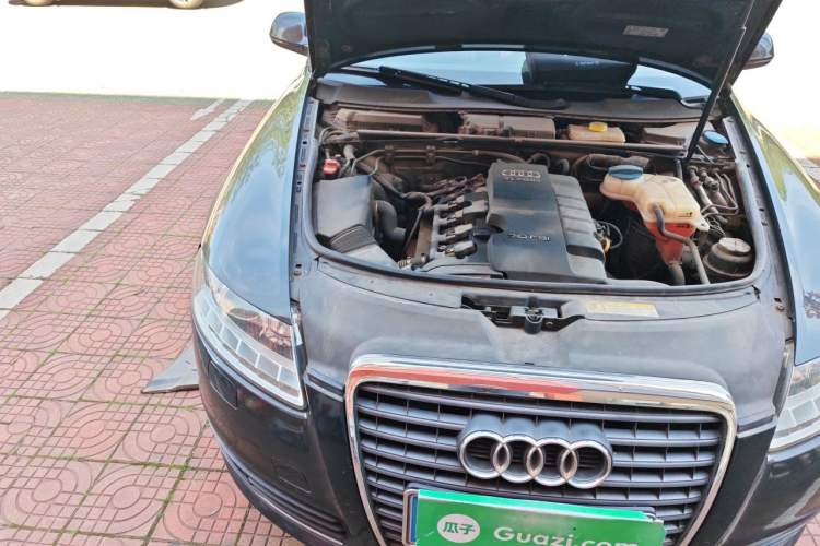 Used Audi A6L 2011 2.0 TFSI automatic Comfort trim Engine Bay Right