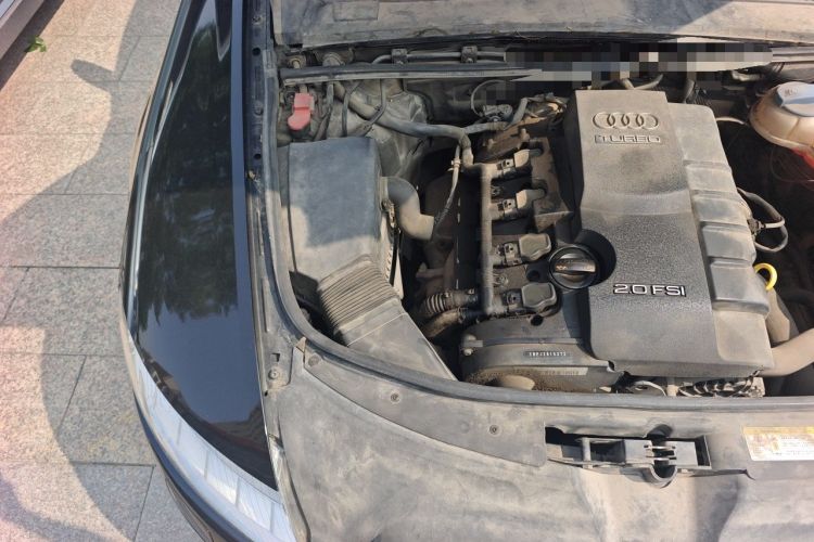 Used Audi A6L 2011 2.0 TFSI Automatic Standard Edition Engine Bay Right