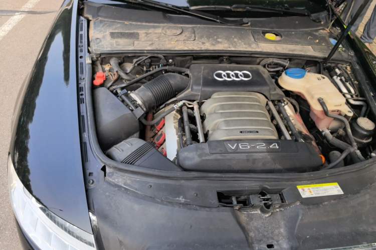 Used Audi A6L 2011 2.4L Technology Edition Engine Bay Right