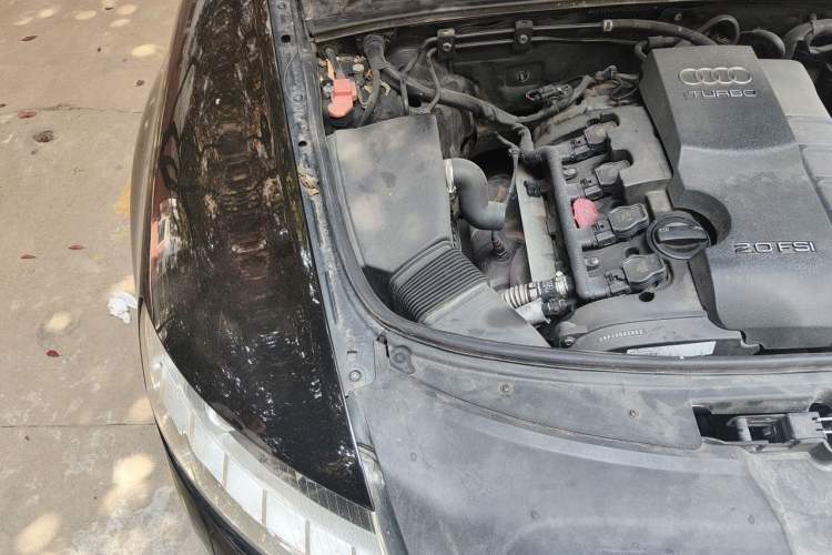 Used Audi A6L 2011 2.0 TFSI Automatic Standard Edition Engine Bay Right