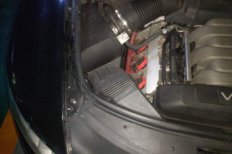 Used Audi A6L 2011 2.4L Comfort Edition Engine Bay Right