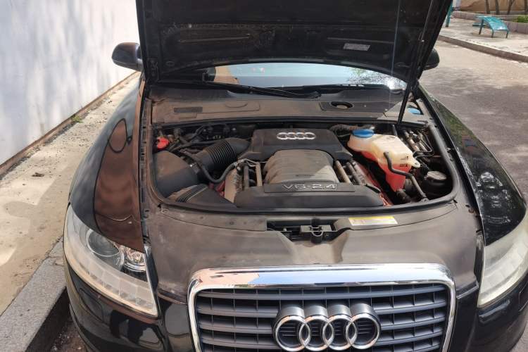 Used Audi A6L 2011 2.4L Comfort Edition Engine Bay Right