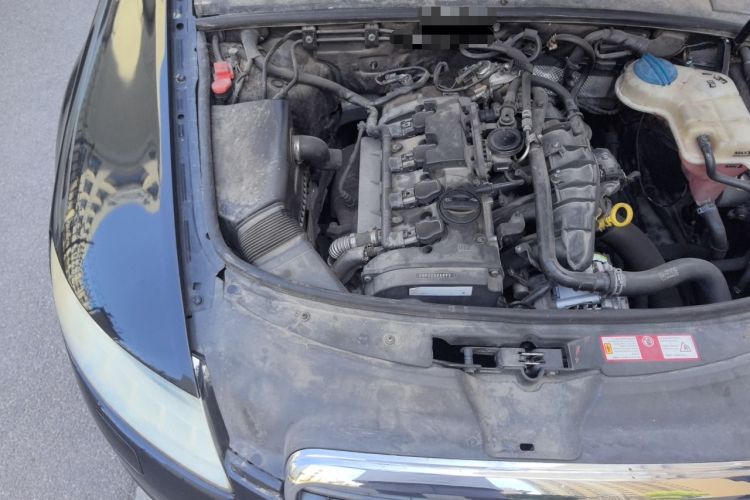Used Audi A6L 2011 2.0 TFSI automatic Comfort trim Engine Bay Right
