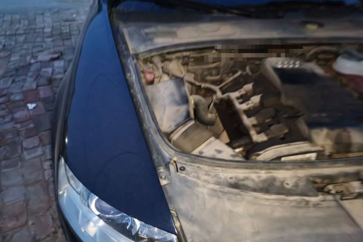 Used Audi A6L 2011 2.0 TFSI Automatic Standard Edition Engine Bay Right