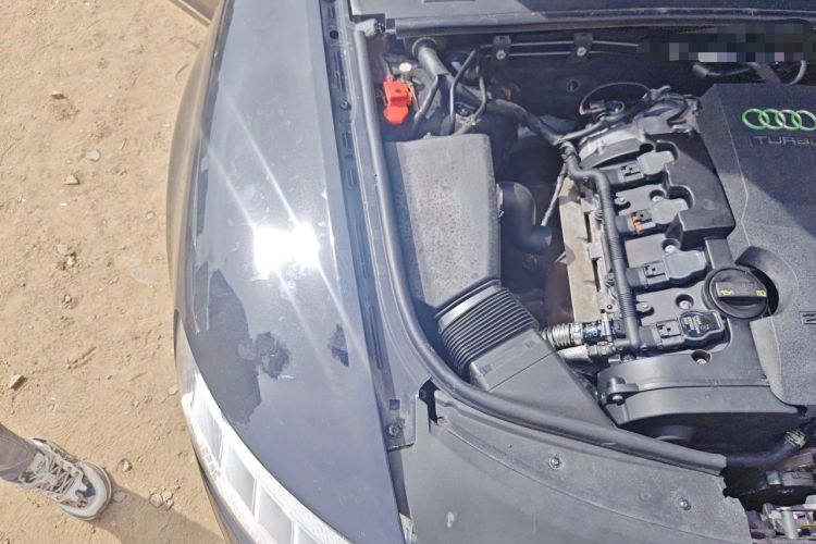 Used Audi A6L 2011 2.0 TFSI Automatic Standard Edition Engine Bay Right