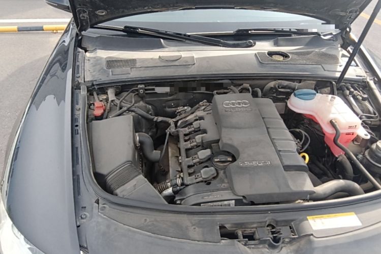 Used Audi A6L 2011 2.0 TFSI Automatic Standard Edition Engine Bay Right