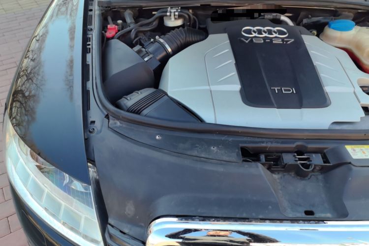 Used Audi A6L 2011 2.7 TDI Comfort Model Engine Bay Right