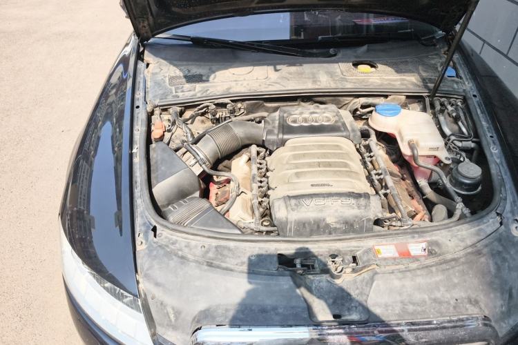 Used Audi A6L 2011 2.8 FSI Luxury Model Engine Bay Right