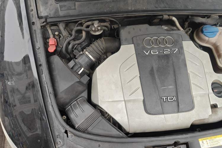 Used Audi A6L 2011 2.7 TDI Comfort Model Engine Bay Right