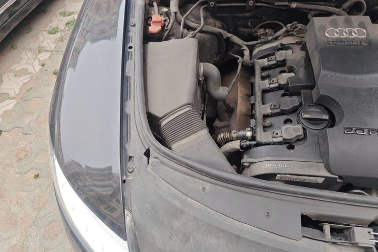 Used Audi A6L 2011 2.0 TFSI Automatic Standard Edition Engine Bay Right