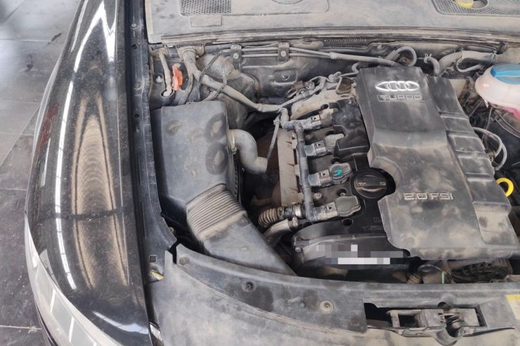 Used Audi A6L 2011 2.0 TFSI Automatic Standard Edition Engine Bay Right