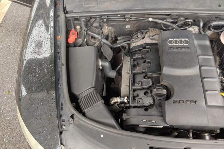 Used Audi A6L 2011 2.0 TFSI Automatic Standard Edition Engine Bay Right