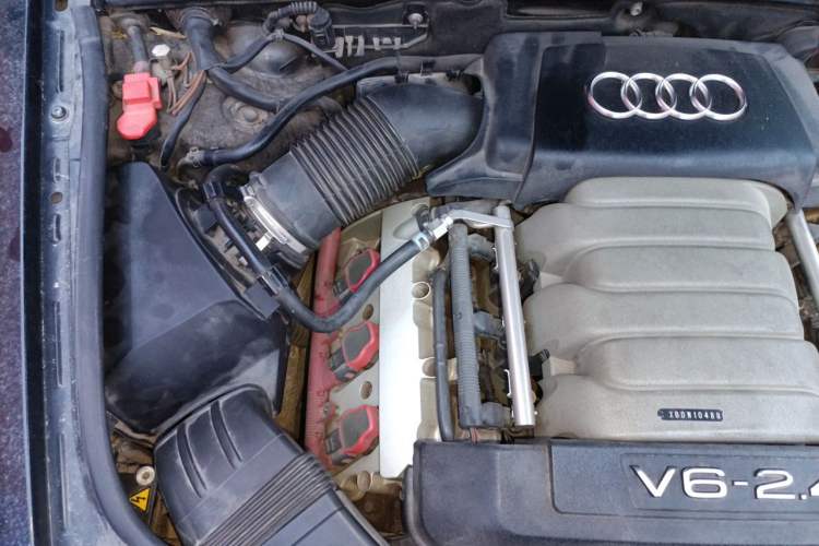 Used Audi A6L 2011 2.4L Comfort Edition Engine Bay Right