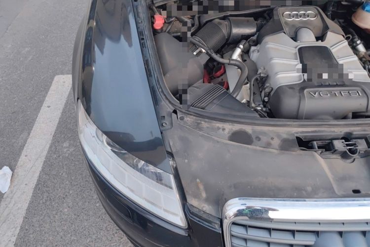 Used Audi A6L 2011 3.0 TFSI quattro Luxury Model Engine Bay Right