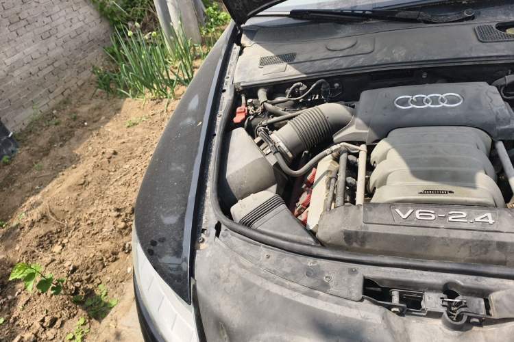 Used Audi A6L 2011 2.4L Technology Edition Engine Bay Right