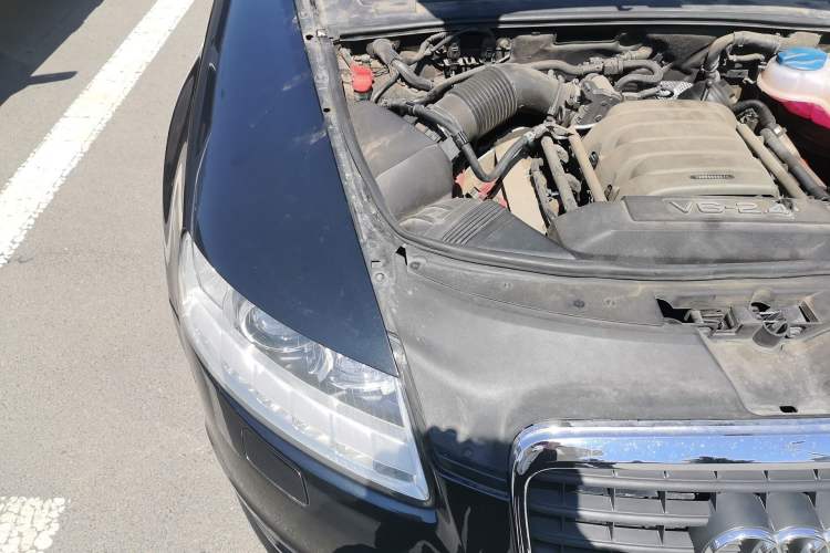 Used Audi A6L 2011 2.4L Comfort Edition Engine Bay Right