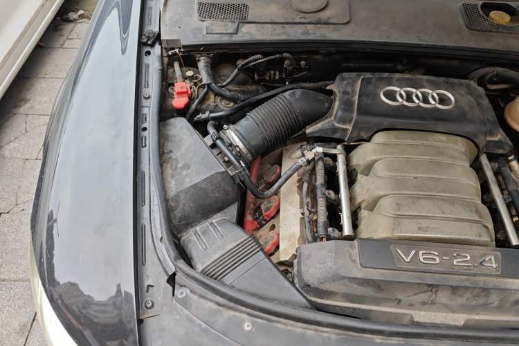 Used Audi A6L 2011 2.4L Technology Edition Engine Bay Right