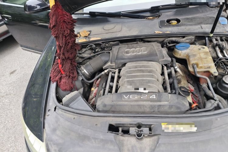 Used Audi A6L 2011 2.4L Technology Edition Engine Bay Right