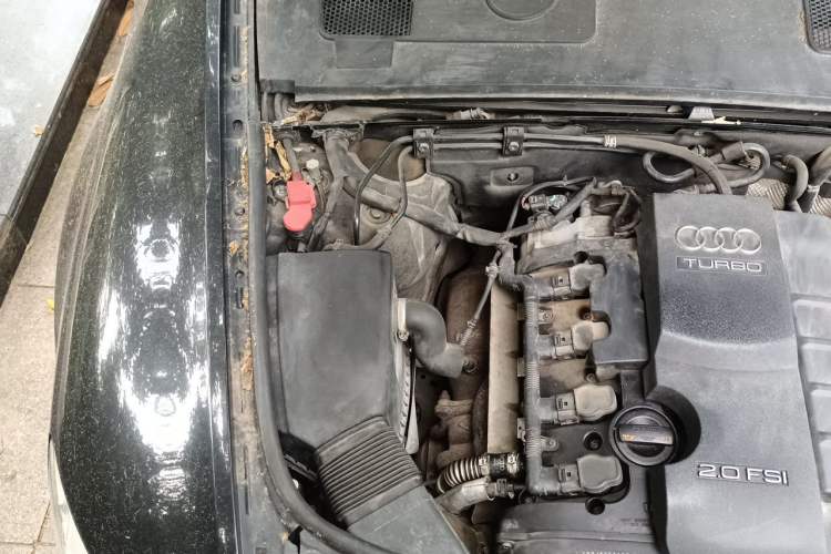 Used Audi A6L 2011 2.0 TFSI Automatic Standard Edition Engine Bay Right