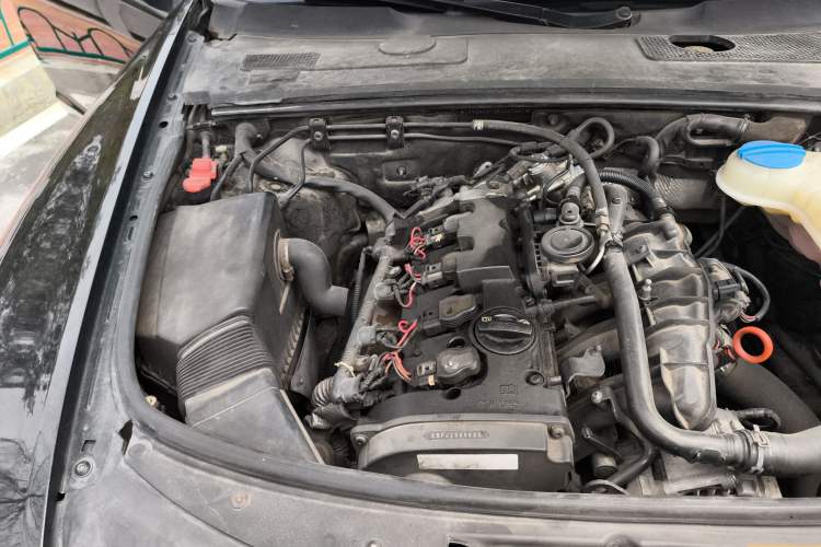 Used Audi A6L 2011 2.0 TFSI automatic Comfort trim Engine Bay Right