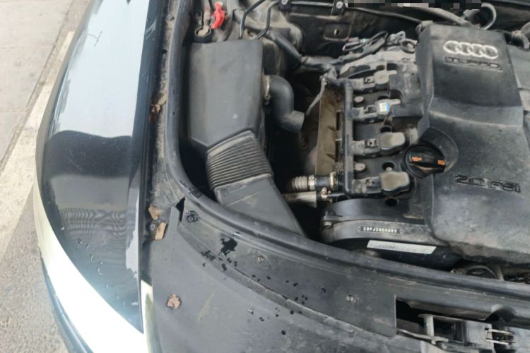 Used Audi A6L 2011 2.0 TFSI Automatic Standard Edition Engine Bay Right