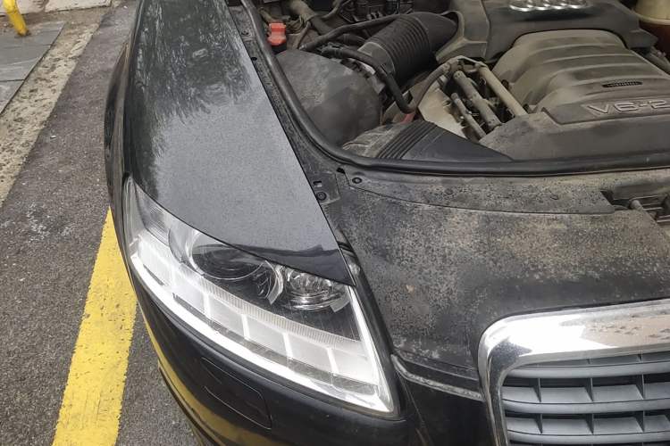 Used Audi A6L 2011 2.4L Comfort Edition Engine Bay Right