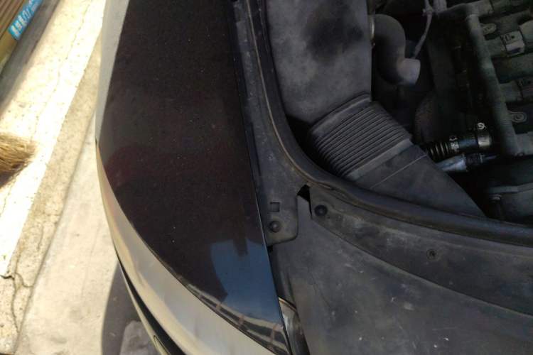 Used Audi A6L 2011 2.0 TFSI Automatic Standard Edition Engine Bay Right