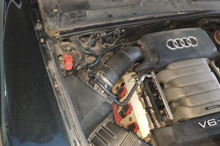 Used Audi A6L 2011 2.4L Technology Edition Engine Bay Right