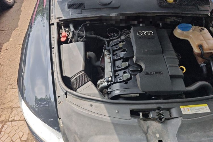 Used Audi A6L 2011 2.0 TFSI Automatic Standard Edition Engine Bay Right