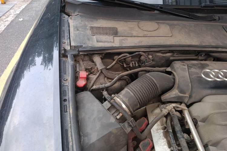 Used Audi A6L 2011 2.4L Technology Edition Engine Bay Right
