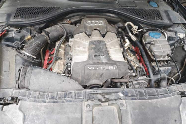 Used Audi A6L 2011 3.0 TFSI quattro Luxury Model Engine Bay