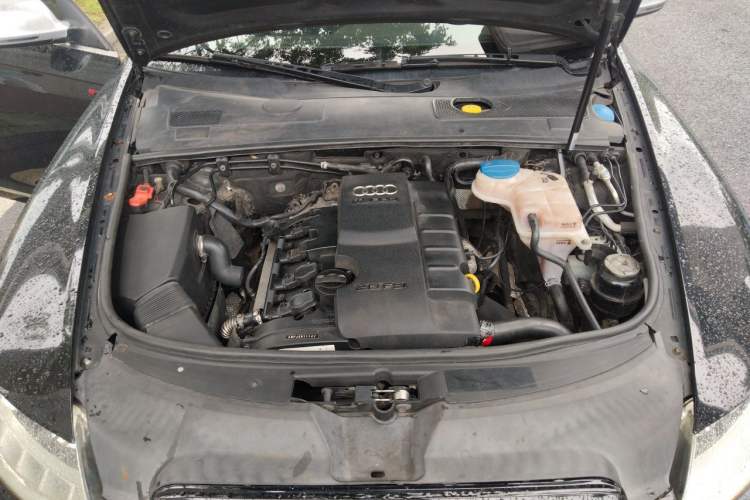 Used Audi A6L 2011 2.0 TFSI Automatic Standard Edition Engine Bay