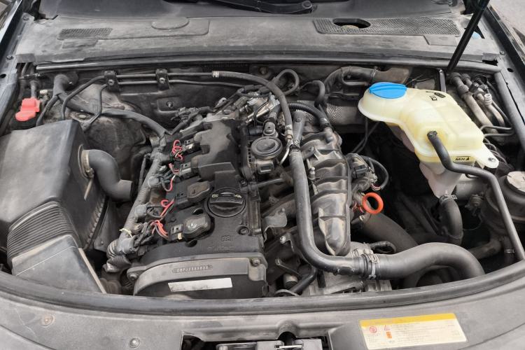 Used Audi A6L 2011 2.0 TFSI automatic Comfort trim Engine Bay