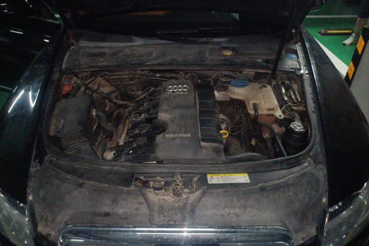 Used Audi A6L 2011 2.0 TFSI Automatic Standard Edition Engine Bay