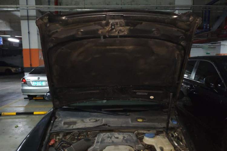 Used Audi A6L 2011 2.4L Technology Edition Engine Bay