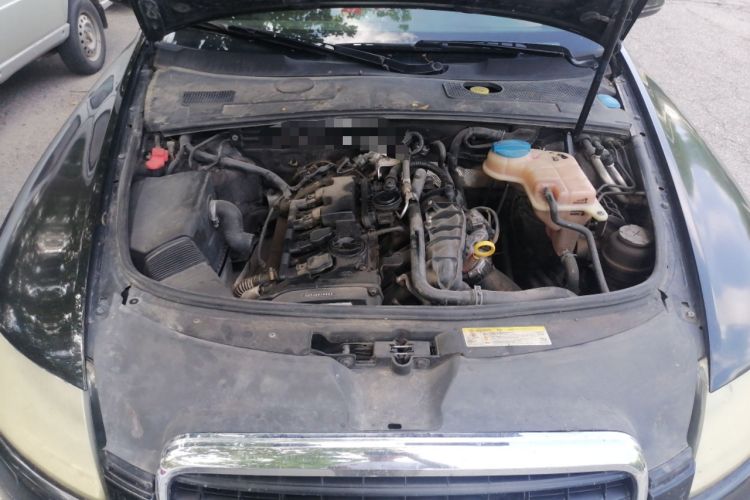 Used Audi A6L 2011 2.0 TFSI Automatic Standard Edition Engine Bay