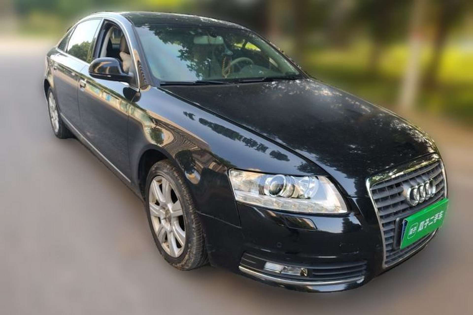 Used Audi A6L 2011 2.8 FSI Comfort Model Front Right 45 Deg