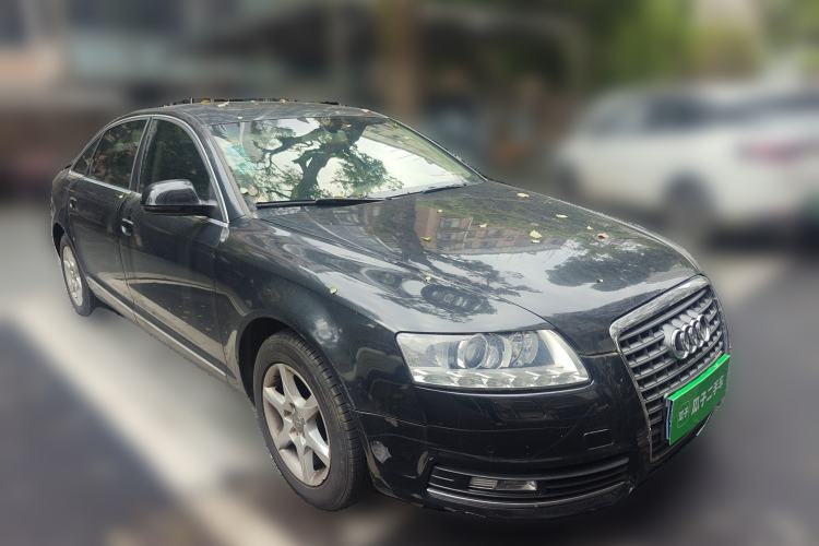 Used Audi A6L 2011 2.0 TFSI Automatic Standard Edition Front Right 45 Deg