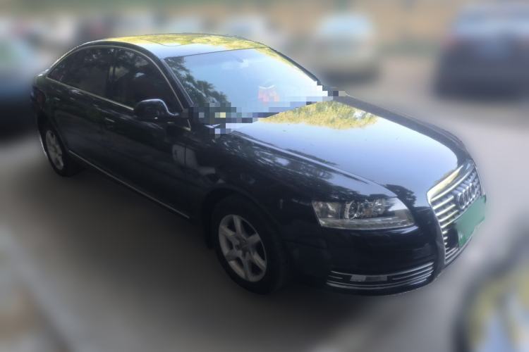 Used Audi A6L 2011 2.0 TFSI automatic Comfort trim Front Right 45 Deg